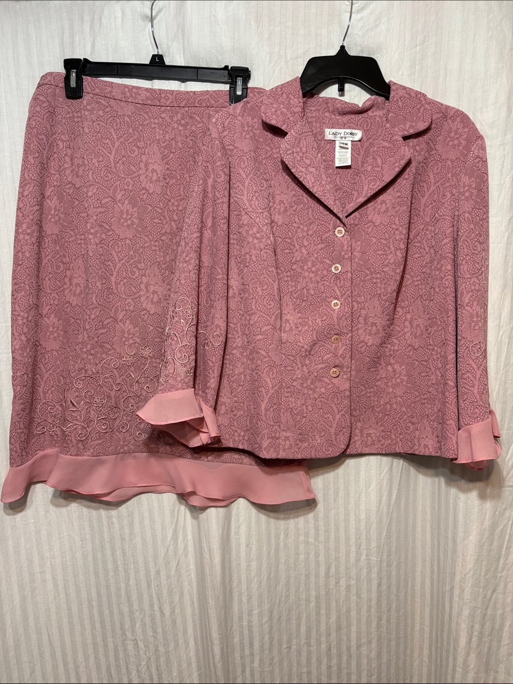 Vintage 80’-90’s Lady Dorby  Pink Paisley Two-Piece Skirt Set